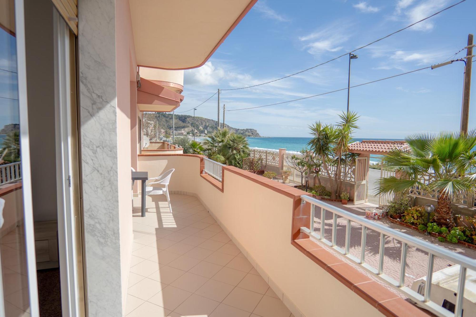 Casa Erika Lägenhet Bova Marina Exteriör bild