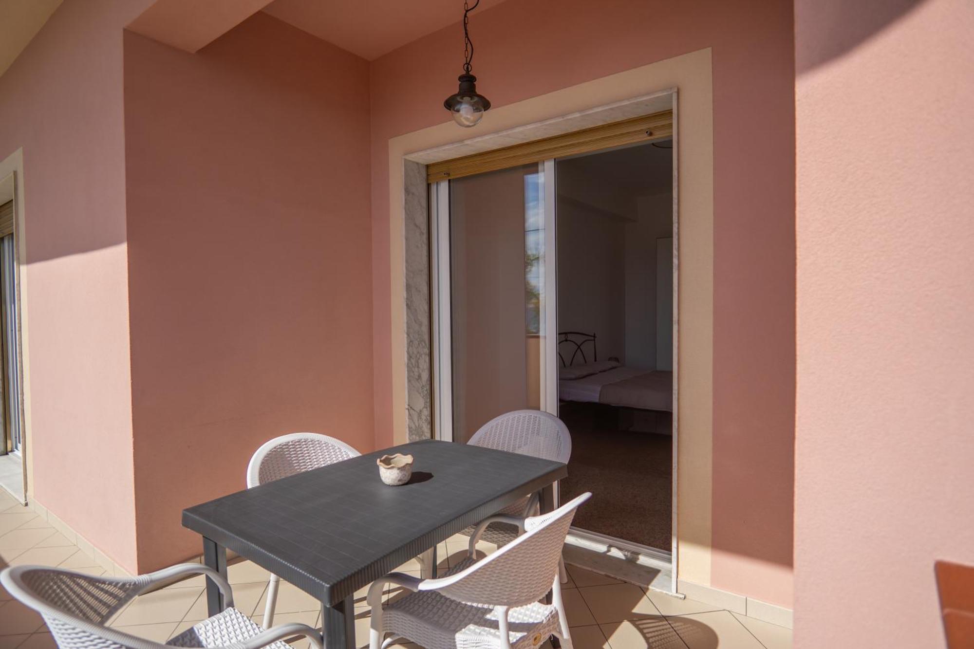 Casa Erika Lägenhet Bova Marina Exteriör bild