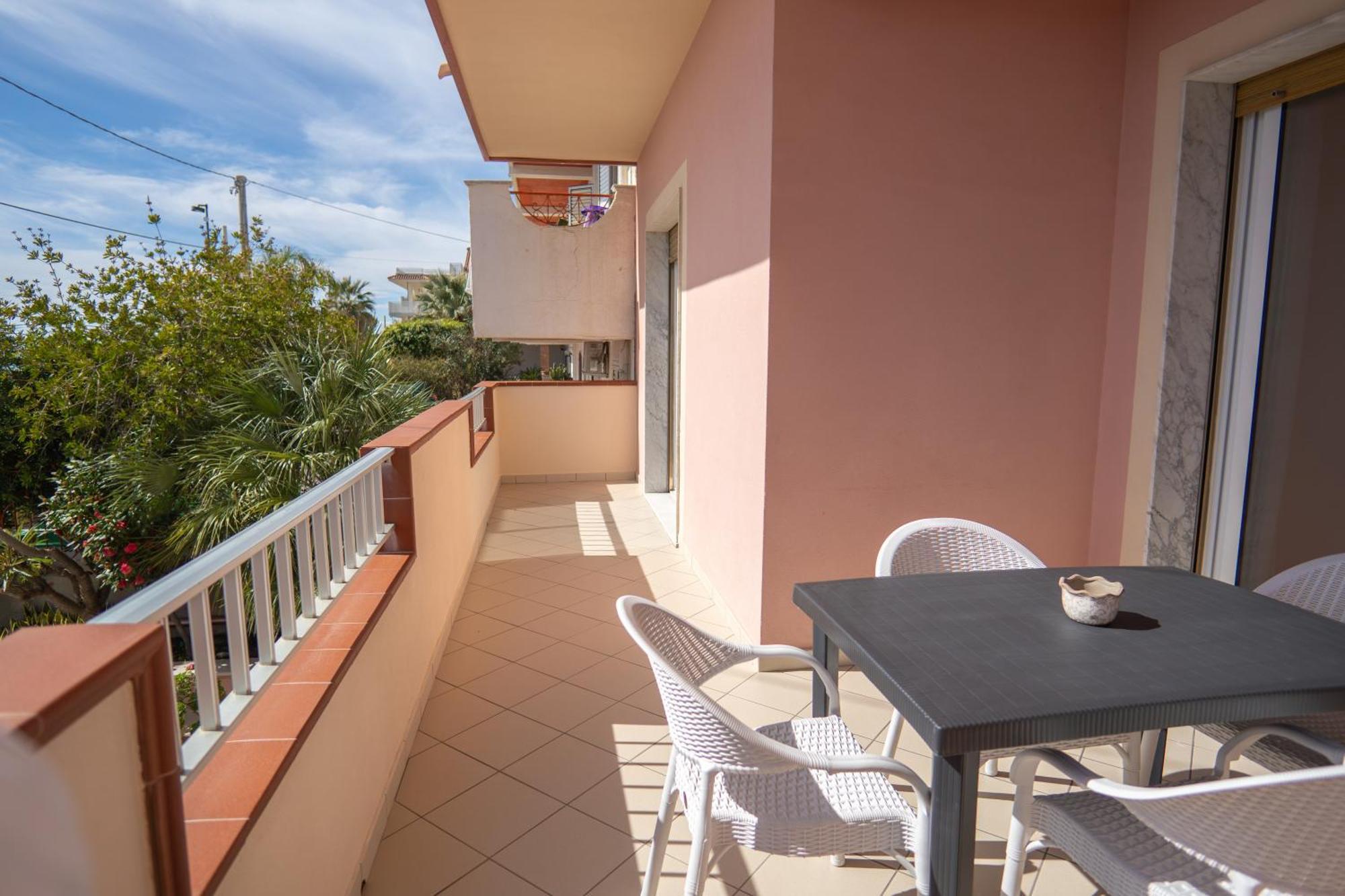 Casa Erika Lägenhet Bova Marina Exteriör bild